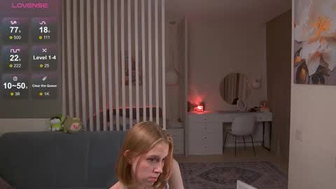 Sofia Help me overcome shynes with 100 thumbs up online show from 17, 9, 2025