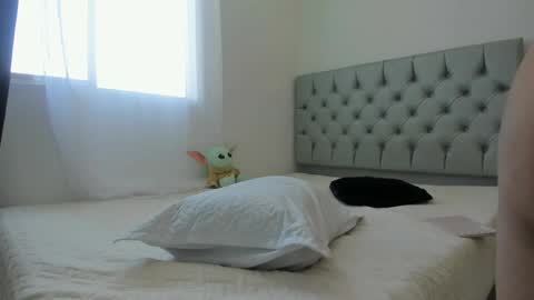 SOFIA independent model  online show from 13, 1, 2025