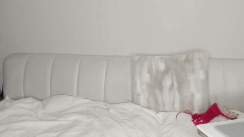 SOFIA   online show from 14, 2, 2025