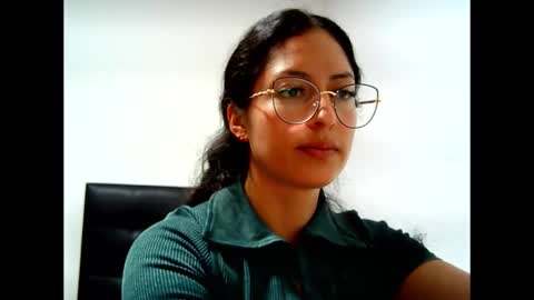 Snapshot of sofiawhite3 chatting on 5, 1, 2026 Sofi online show from 5, 1, 2026