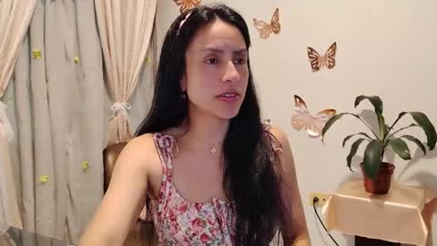 Sofi Bella online show from 11, 11, 2025