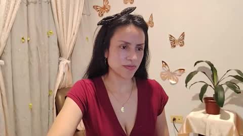 Sofi Bella online show from 19, 11, 2025