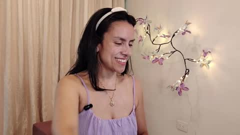 Sofi Bella online show from 3, 5, 2026