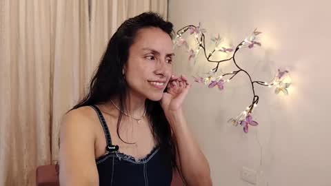 Sofi Bella online show from 6, 5, 2026