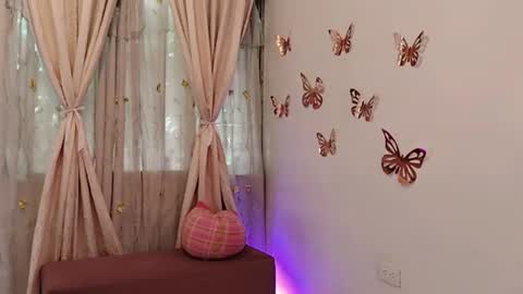 Snapshot of sofibelladelavega chatting on 15, 6, 2026 Sofi Bella online show from 15, 6, 2026