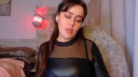 sofibratty online show from 8, 5, 2026