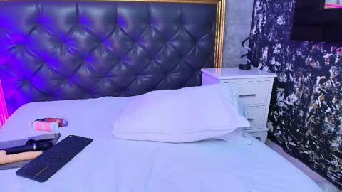 Sofie Rosee online show from 17, 2, 2025