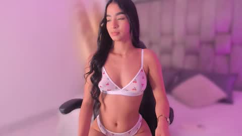  sofie  online show from 29, 11, 2025