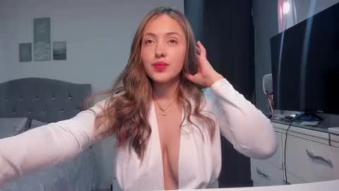 Snapshot of sofii_100 chatting on 20, 12, 2025 Sofi online show from 20, 12, 2025