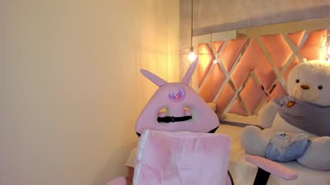 Snapshot of sofii_miller_ chatting on 11, 1, 2025 online show from 11, 1, 2025