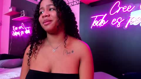 sofiifox online show from 8, 3, 2025