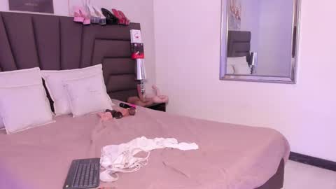      online show from 24, 9, 2025