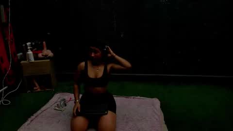      online show from 4, 10, 2025