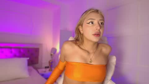 Snapshot of sofly_s chatting on 22, 6, 2026 Sofi online show from 22, 6, 2026