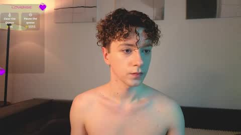 Snapshot of softcrave_ chatting on 4, 4, 2026 Angel online show from 4, 4, 2026
