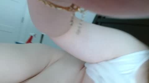 chubby enby sissy online show from 25, 9, 2025