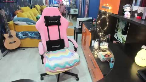 Sofie online show from 25, 2, 2025