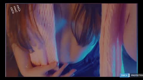 Snapshot of softlee chatting on 30, 10, 2025 Lisa online at .11 from about utc online show from 30, 10, 2025