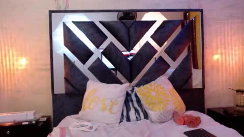 Snapshot of sofy_bonnet chatting on 17, 2, 2026 online show from 17, 2, 2026