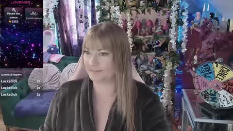 solesticia online show from 17, 9, 2025