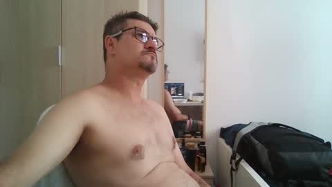 Snapshot of solitariodf2022 chatting on 9, 9, 2025 solitariodf2022 online show from 9, 9, 2025