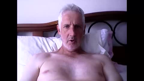 Snapshot of soloman1969 chatting on 18, 12, 2025 Soloman online show from 18, 12, 2025