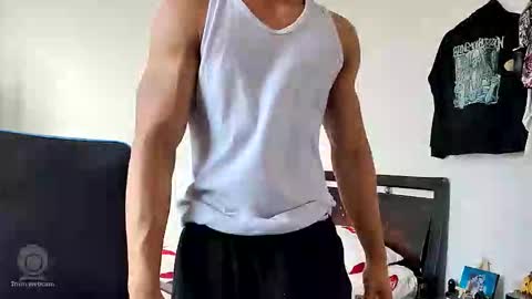 Snapshot of solorizo chatting on 4, 3, 2026 Hi Im Weller Check my Bio online show from 4, 3, 2026