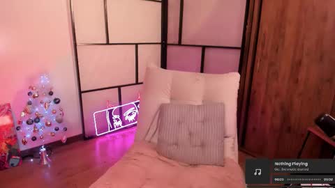 Snapshot of solosara8 chatting on 1, 12, 2025 saraIG Solosara8 online show from 1, 12, 2025