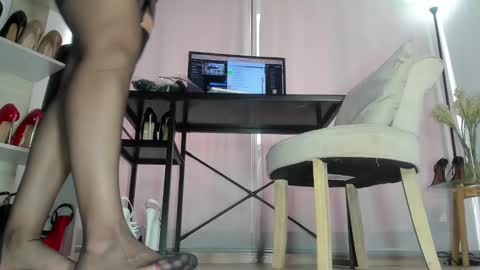 solsmith0 online show from 7, 10, 2025