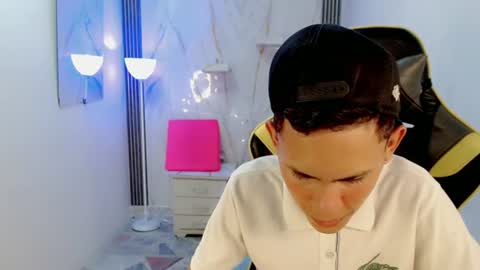 ESTEBAN online show from 3, 7, 2026