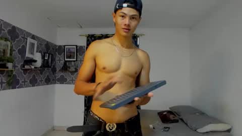 son_hades online show from 11, 1, 2026