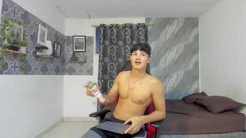 son_hades online show from 25, 2, 2026