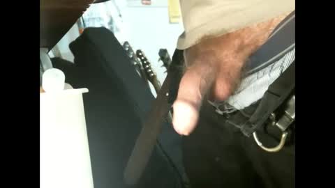 Snapshot of sonnyboy18 chatting on 10, 11, 2025 BruceWilly online show from 10, 11, 2025