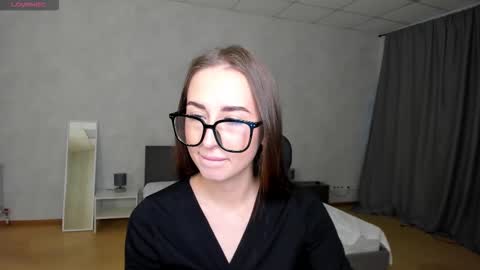 Snapshot of sony_mayy chatting on 14, 10, 2025 sony_mayy online show from 14, 10, 2025