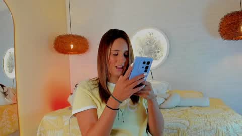 sophi_cooper29 online show from 27, 4, 2026