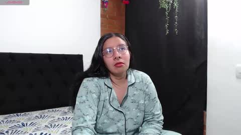  Sophia  online show from 21, 2, 2025