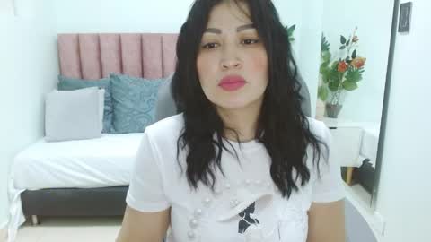 Sophia  online show from 5, 5, 2026