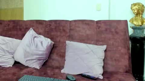 sophia CM online show from 8, 3, 2025