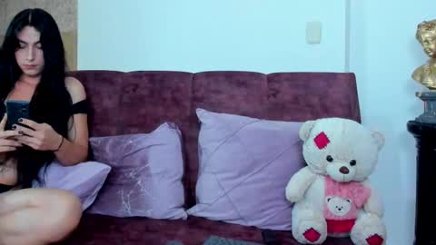 sophia CM online show from 10, 3, 2025