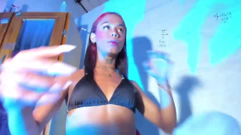 sophia_horny19 online show from 4, 5, 2026