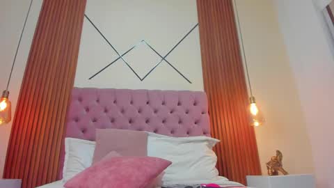 sophia_turneer online show from 9, 5, 2026