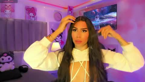 Sophia Velarie online show from 27, 4, 2026