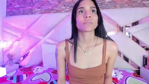 Sophia Paris online show from 7, 11, 2025