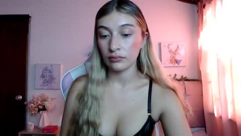 SophiaLee online show from 15, 3, 2026