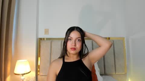 sophiacolliins online show from 23, 9, 2025
