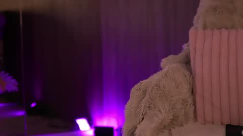 Sophie online show from 18, 7, 2026