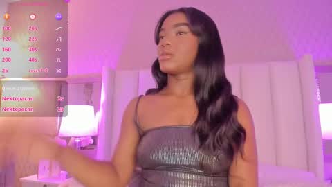 SophiaSmiths online show from 19, 2, 2025