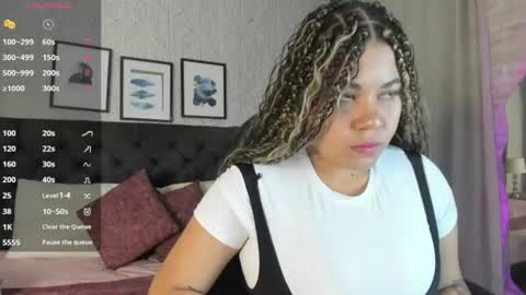 Snapshot of sophie__blare chatting on 29, 7, 2026 sophie__blare online show from 29, 7, 2026