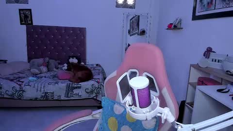sophie doll online show from 25, 4, 2026