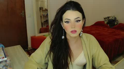 Sophie Fantasys online show from 31, 5, 2026